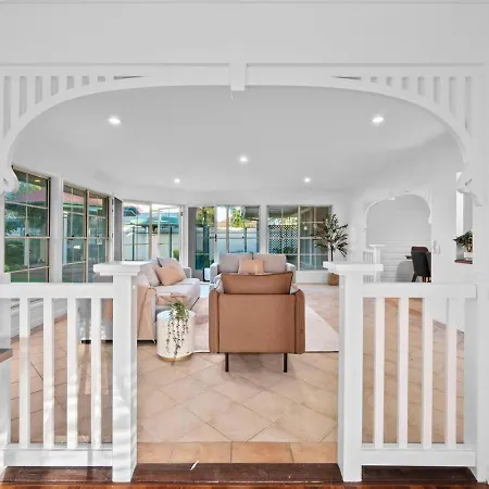 Modern 4b Family-friendly In Robertson Qld *
