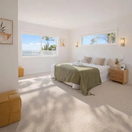 Brand-new 4br Luxury Living Near Airport And Mall Holiday home Brisbane