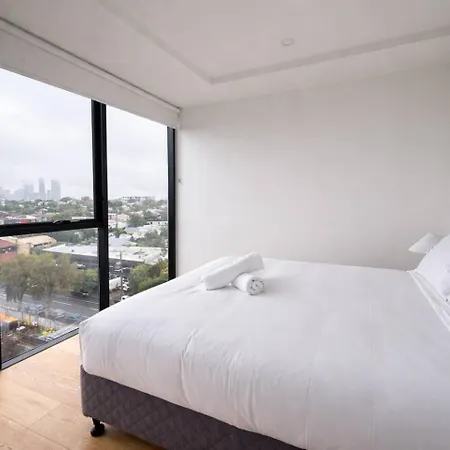 2br West End Hideaway With Views And Parking * Brisbane