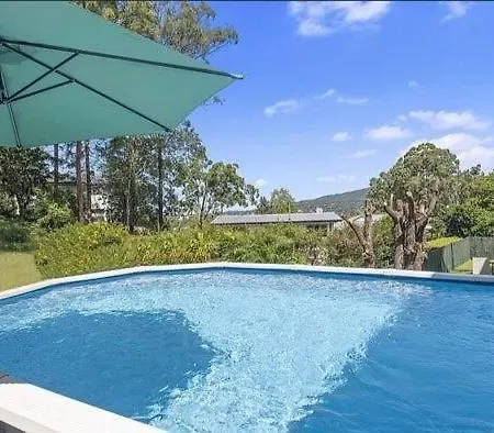 4 Bedroom With Private Cinema, Pool 2parking Brisbane