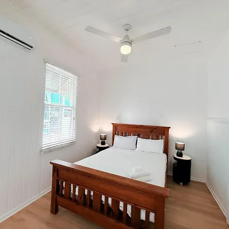 3br Family Walk To Waterfront & Wading Pool Holiday home *