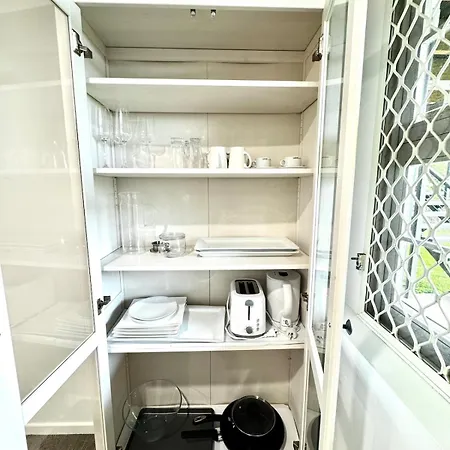 Self-contained I Near Westfield Chermside Brisbane