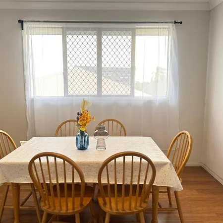 14c Breeze Ensuite In Coopers Plains 3*