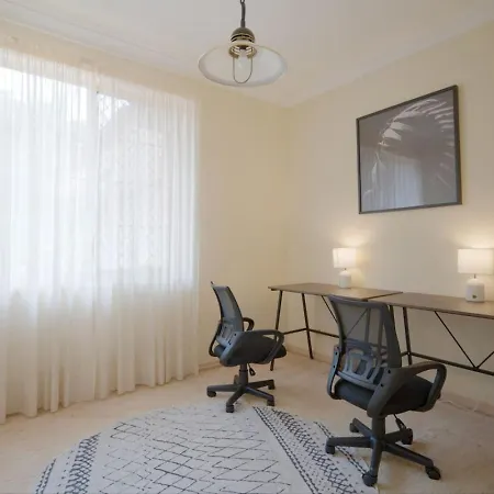 Holiday home Spacious 5br Family With Pool In Robertson Brisbane
