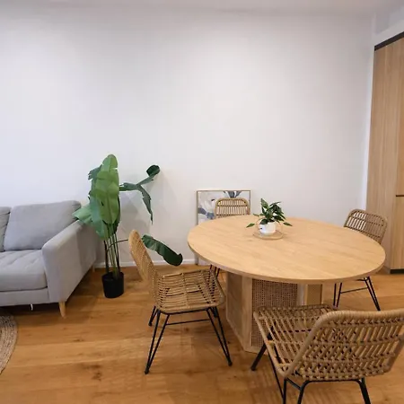 2br West End Hideaway With Views And Parking Holiday home Brisbane