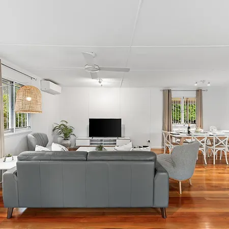 Holiday home Stylish Mid Century Close To Cbd *