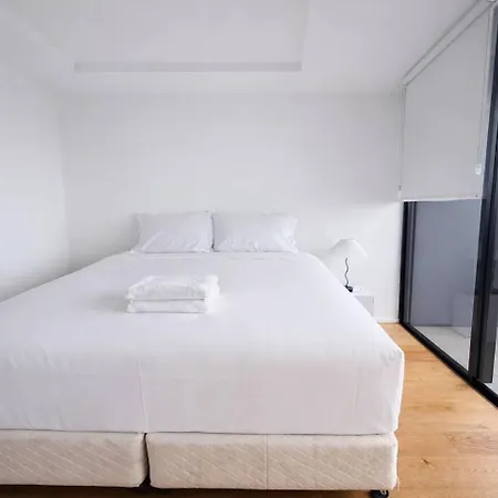 2br West End Hideaway With Views And Parking Holiday home Brisbane