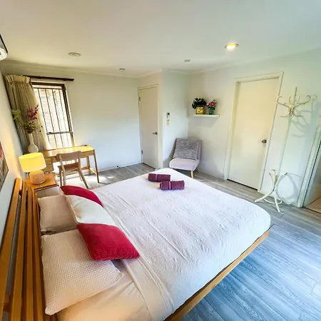 Floral Youth House Guest house Brisbane