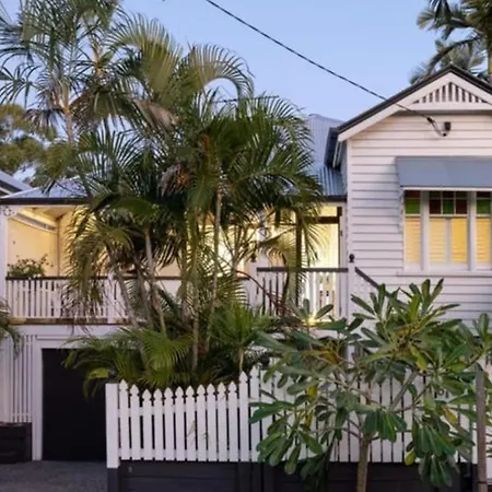 Stylish With Pool, Close Suncorp Stadium, Cbd *