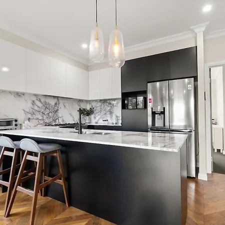 Cozy Retreat With Ac Entire Place Holiday home Brisbane