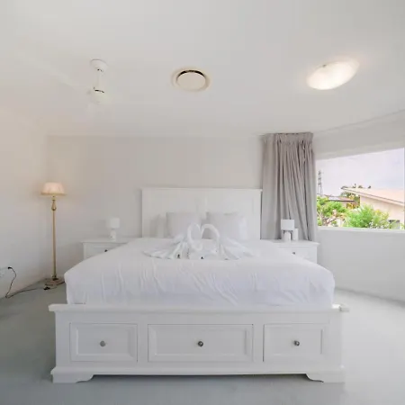 Entertainment Haven Pool Games Huge Living Space Holiday home