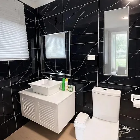 Holiday home 3br Family Walk To Waterfront & Wading Pool *