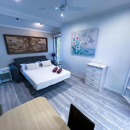 Floral Youth House Guest house Brisbane