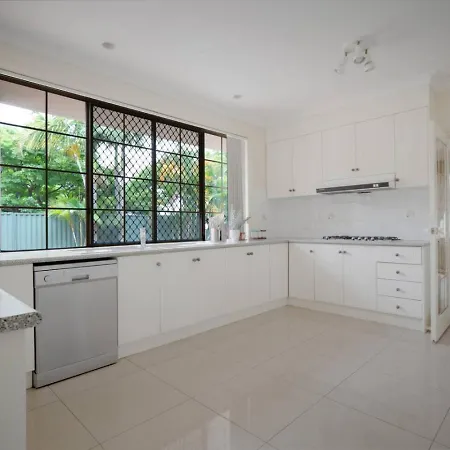 Spacious 5br Family With Pool In Robertson Holiday home *