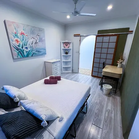 Guest house Floral Youth House *