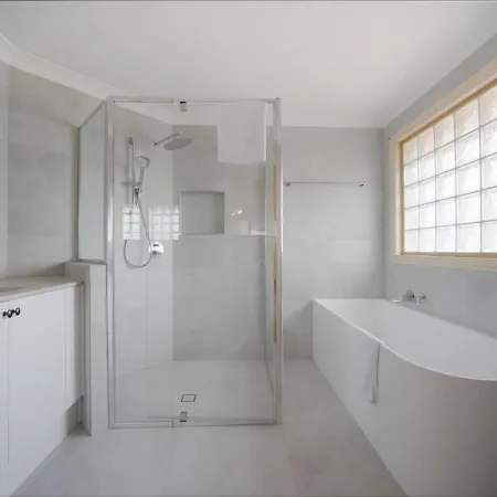 Spacious 5br Family With Pool In Robertson Holiday home Brisbane