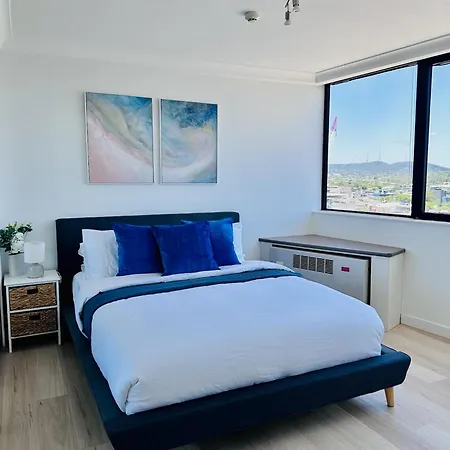 Quay To The City! Spacious, Stylish,
