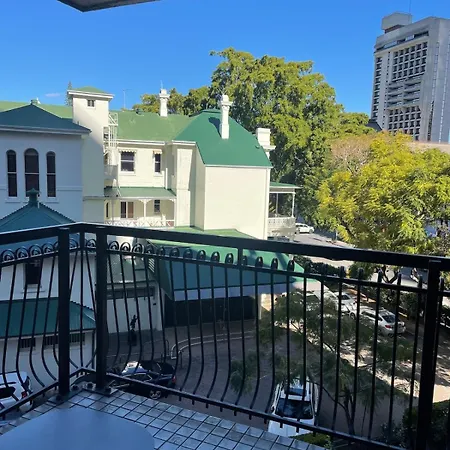 Apartment Large 2 Bed 2 Bath 1 Park Inner Location Brisbane