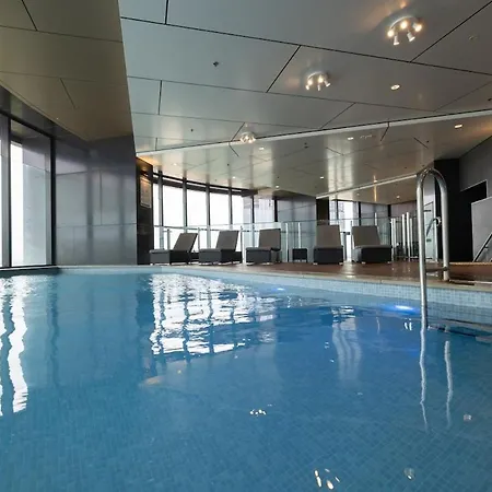 Apartment Stylish Skytower Cbd Getaway - Skyline Pool, Gym, Fast Wi-fi, River Walk, Botanical Gardens Brisbane