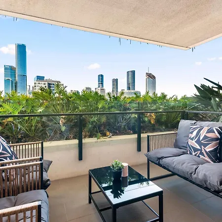 Ivy & Eve - 2br - Pool - Balcony - Parking * Brisbane