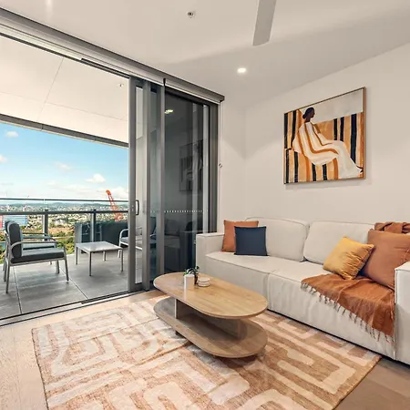 Queen's Wharf 1br Balcony With Free Parking *