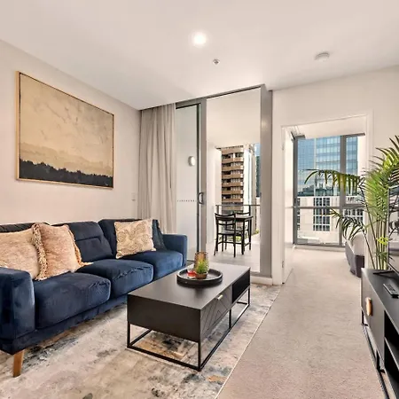 Apartment St Modern 1br Pool Parking