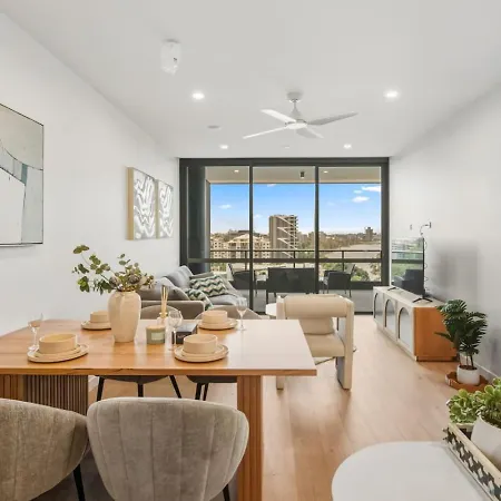 Apartment Modern 2br On Coronation Drive, Toowong