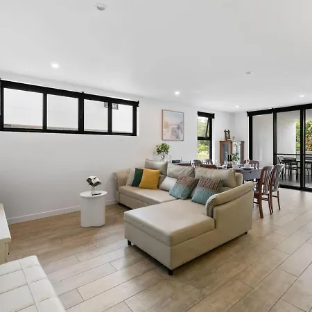 Modern 3br Near Uq, St Lucia * Brisbane
