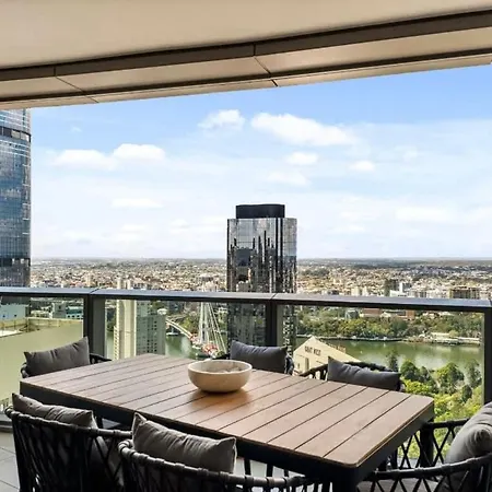 Lavish 3 Bedroom In Queens Wharf With Car Park Brisbane