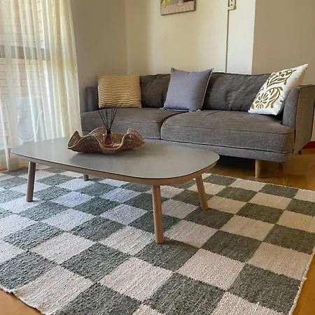 Large 2 Bed 2 Bath 1 Park Inner Location