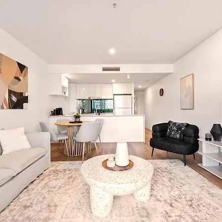 Apartment Ivy & Eve - 2br - Pool - Balcony - Parking