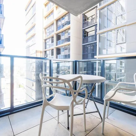The Valley Edit | Designer Stay, Carpark + Pool - * Brisbane