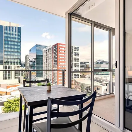 St Modern 1br Pool Parking Apartment Brisbane