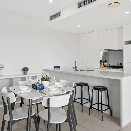 2bedroom Balcony Close To The * Brisbane