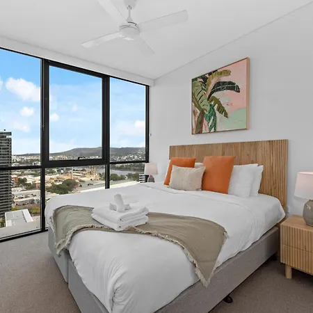 South Bank 1br With Stunning Views And Location *