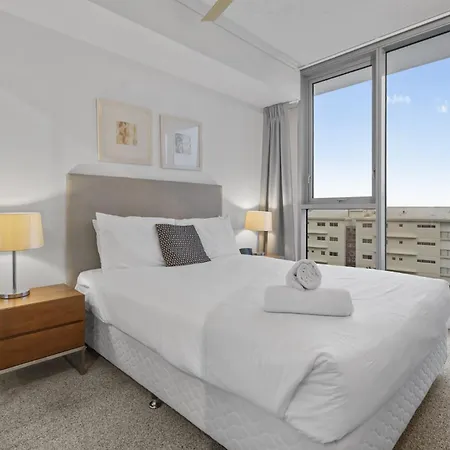 Hamilton Riverview With Balcony & Pool Apartment Brisbane