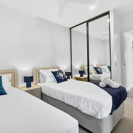 Rooftop Pool 2br In The Heart Of The Valley Brisbane