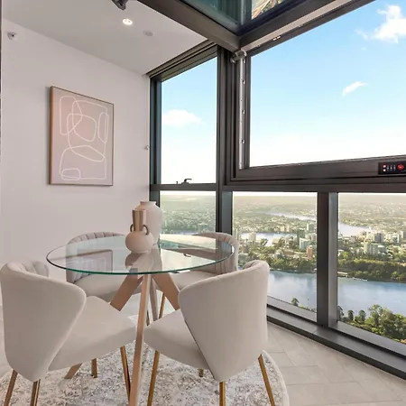 Queens Wharf 1br Skyline With Free Parking Apartment
