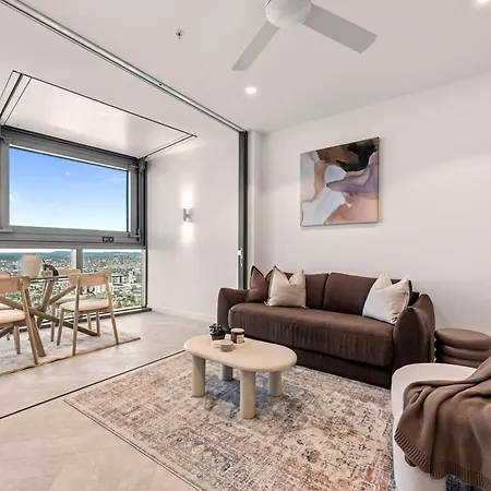 Apartment Queen's Wharf | Skyline Getaway | Pool + Views Brisbane