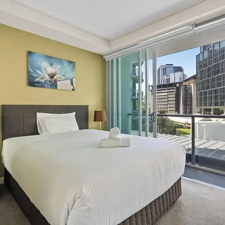 Retreat With Private Balcony Brisbane