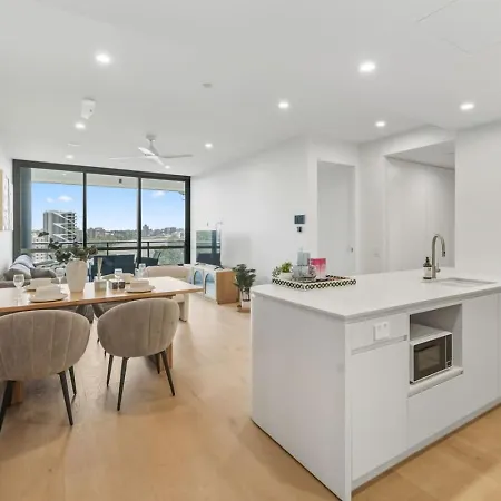 Modern 2br On Coronation Drive, Toowong Apartment Brisbane