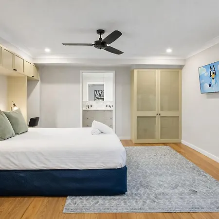 Forma Residences New Farm Apartment *