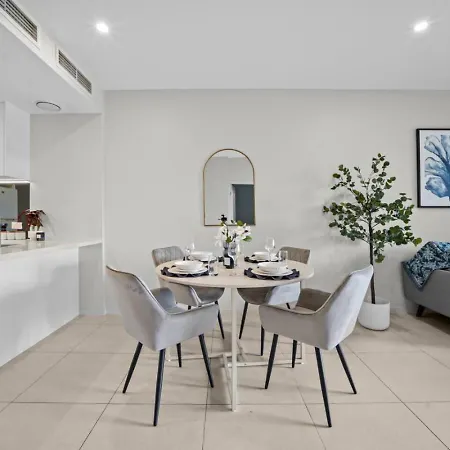 2br Near Sunnybank Plaza And Market Square Apartment *