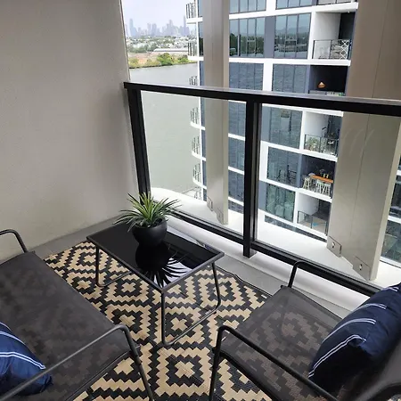 And River View With Infinity Pool, Spa, Sauna, Steam Brisbane