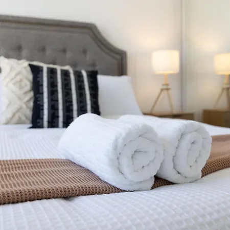 The Ukiyo Valley 2br Free Parking & Pool Apartment *