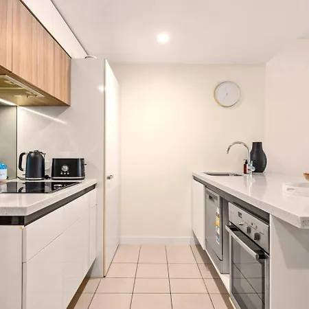 Apartment St Modern 1br Pool Parking Brisbane