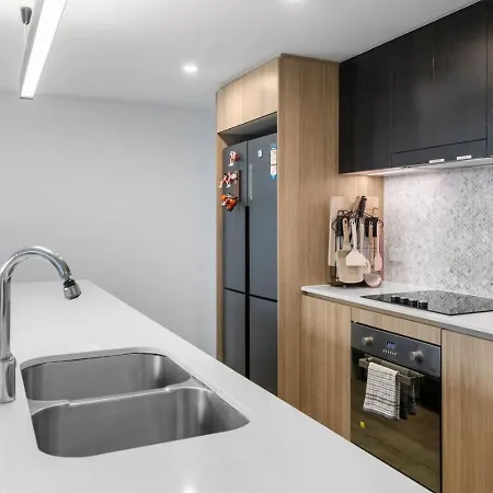 Modern 3br Near Uq, St Lucia Apartment Brisbane