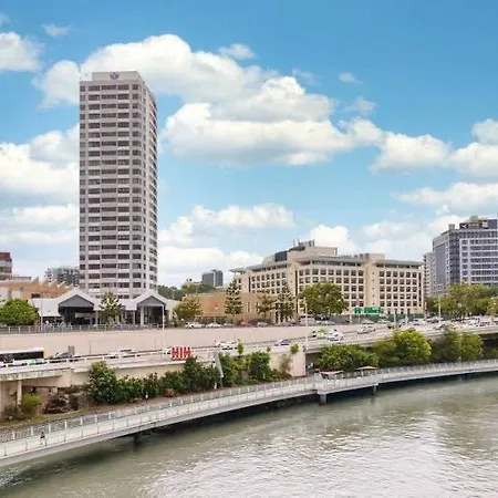 Apartment Quay To The City! Spacious, Stylish, *