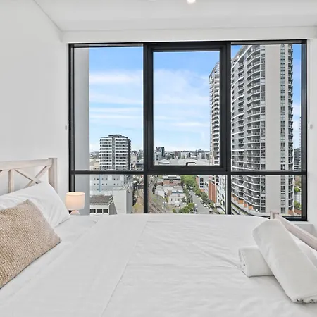 The Cityscape Pad With 2br, 3-bed & Free Parking Apartment Brisbane