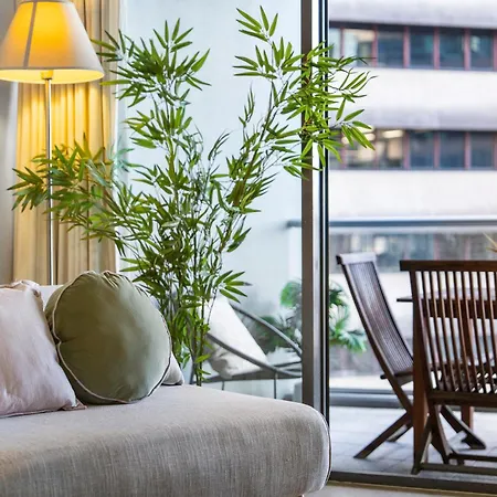 Apartment Bridge Views - Sleeps 8 - Cbd - Pool, Gym & Parking *